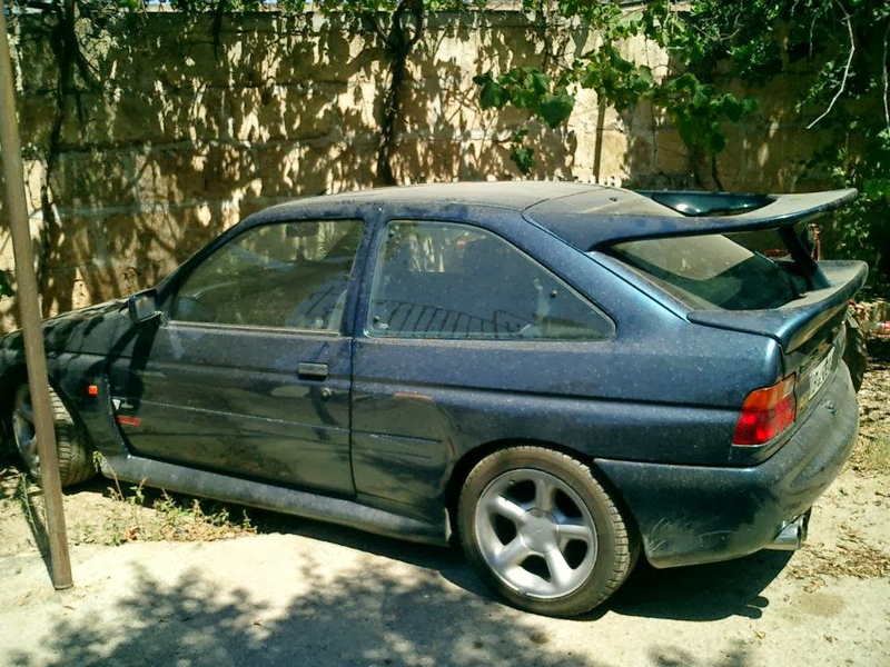 Illustration for article titled Another dose of sadness: Abandoned cars part 2